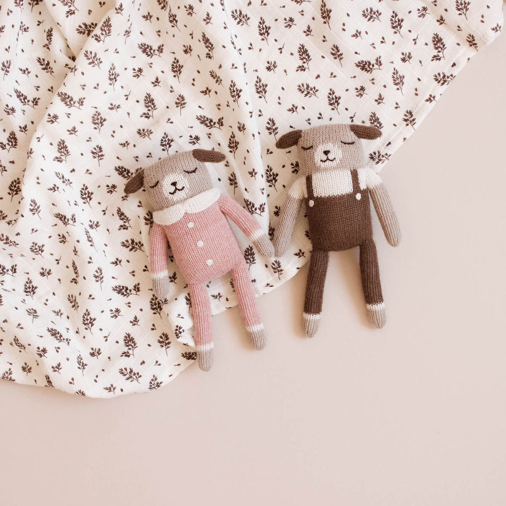 puppy knit toy | nut overalls